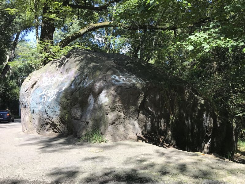 Archivo:1509577037949-La-Piedra-Del-Diablo.jpg