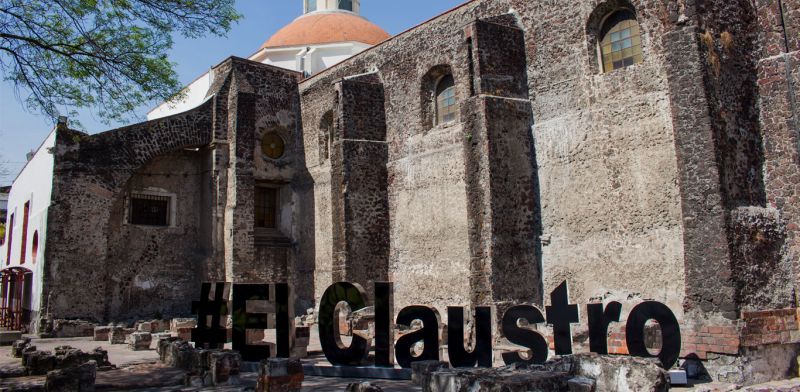 Archivo:-ElClaustro .jpg