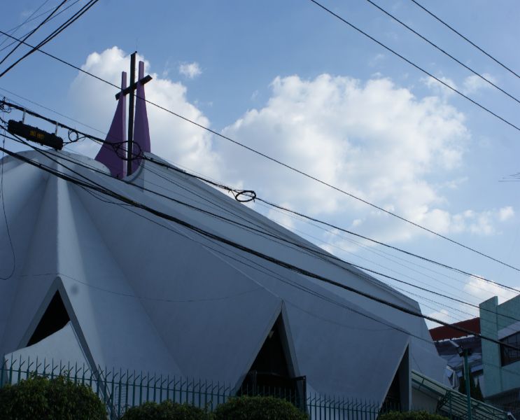Archivo:PARROQUIA SANTOS DE AMÉRICA.jpg