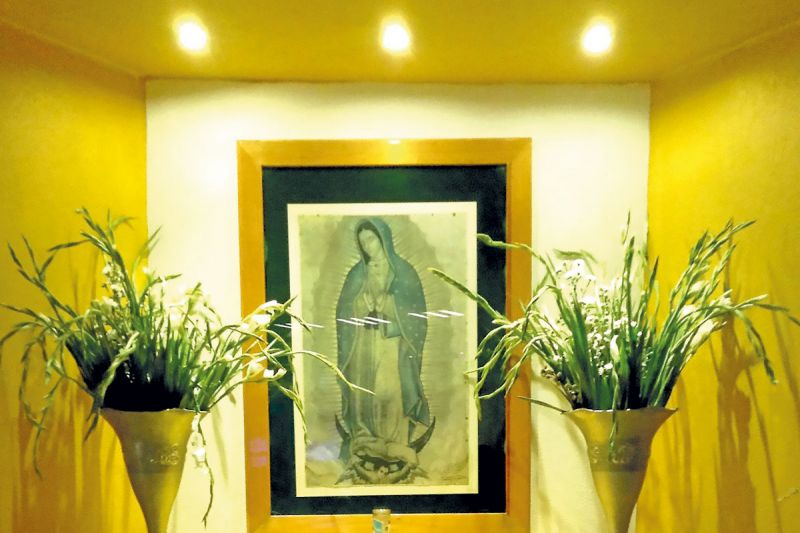 Archivo:La virgen del azteca.jpg