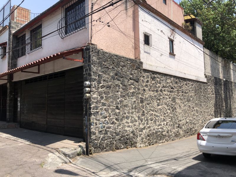 Archivo:Casa narcos.jpg